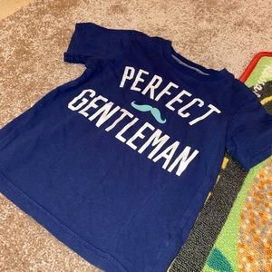 ⚽️Boys Carters shirt 3t